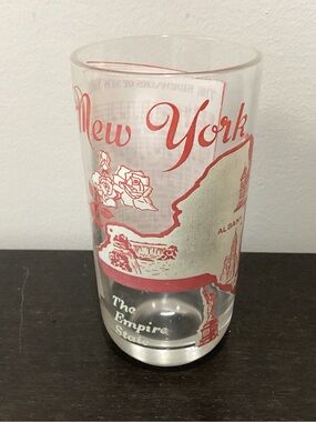 Vtg. 1953 16oz. New York “The Empire State” Souvenir drinking glass. HIGHLY Coll